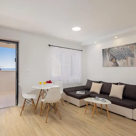 Juranovic Ii Apartment Makarska