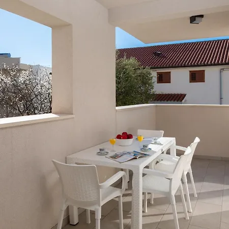 Juranovic Ii Apartment *
