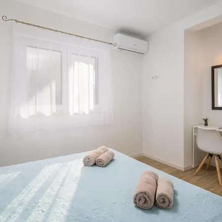 Juranovic Ii Apartment