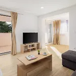 Apartment Juranovic Ii Makarska