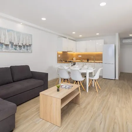 Apartman Juranovic Ii Makarska